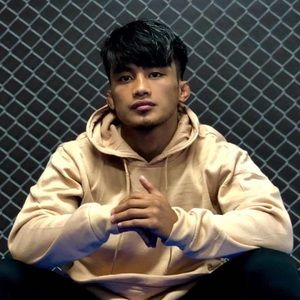 Meet your Posher, Jomar james